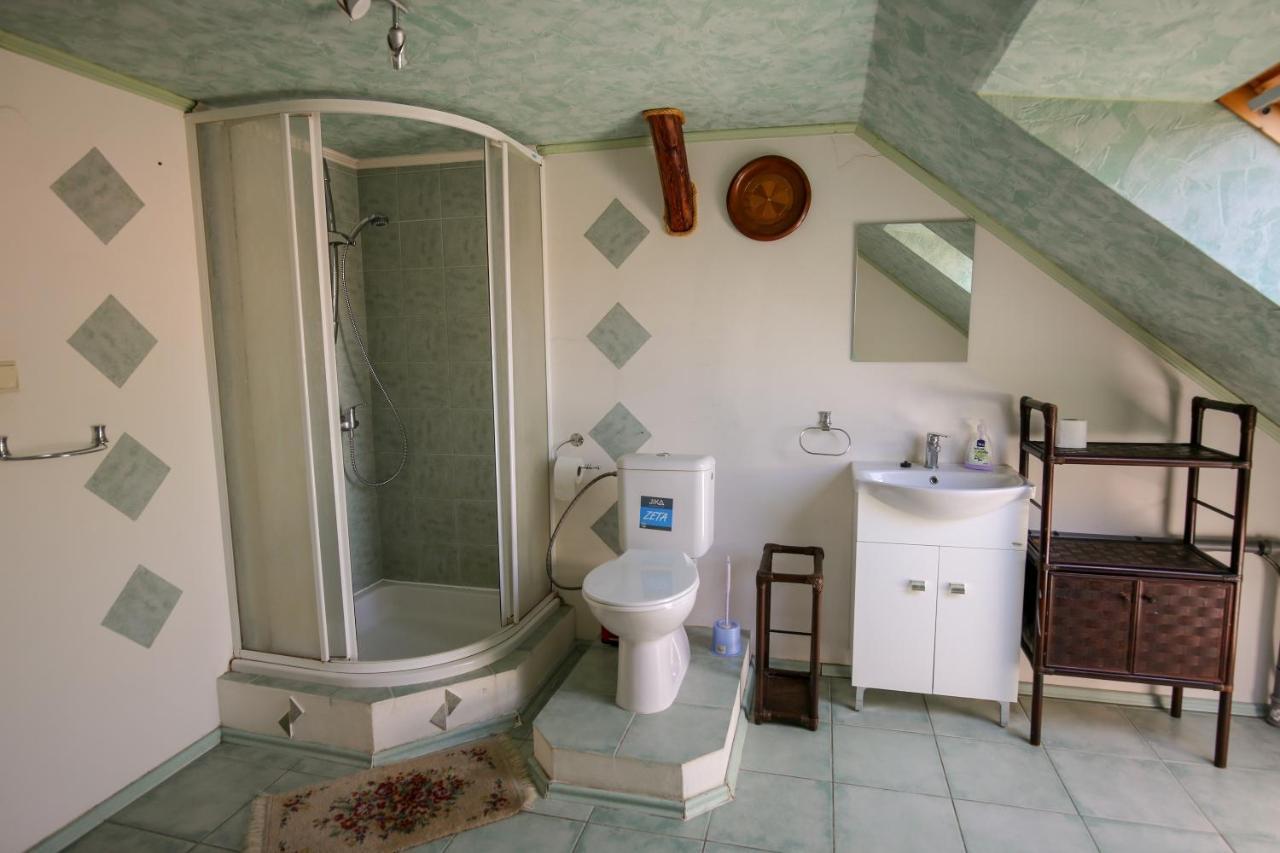 Villa Ametyst Štúrovo Bagian luar foto