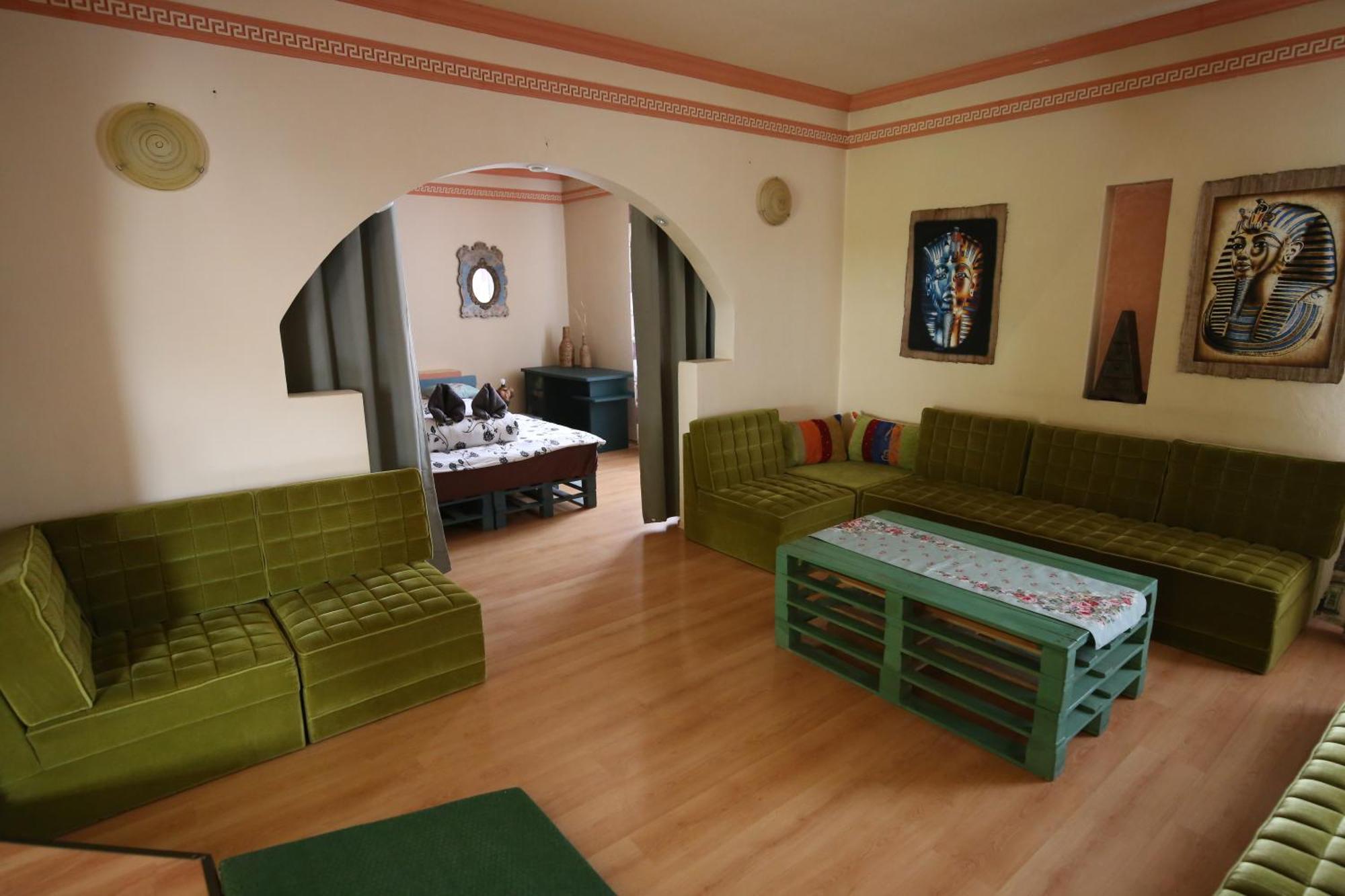 Villa Ametyst Štúrovo Bagian luar foto