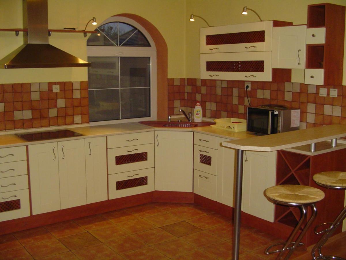Villa Ametyst Štúrovo Bagian luar foto